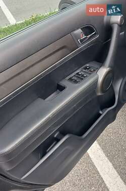 Позашляховик / Кросовер Honda CR-V 2010 в 