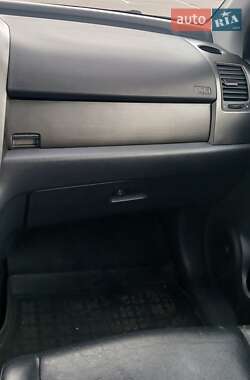 Позашляховик / Кросовер Honda CR-V 2010 в 