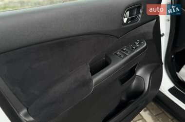 Внедорожник / Кроссовер Honda CR-V 2015 в 