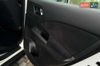 Внедорожник / Кроссовер Honda CR-V 2015 в 