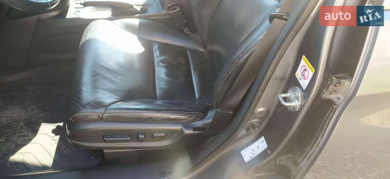 Внедорожник / Кроссовер Honda CR-V 2012 в Стрые