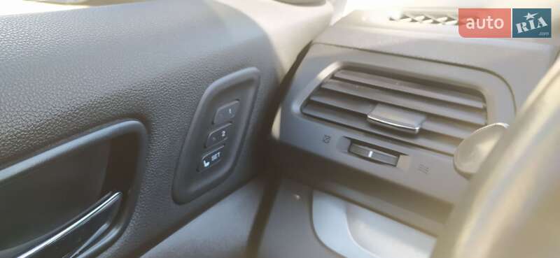 Внедорожник / Кроссовер Honda CR-V 2012 в Стрые