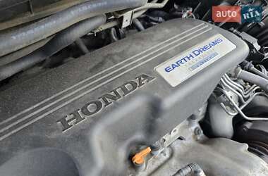 Внедорожник / Кроссовер Honda CR-V 2016 в 