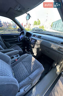 Внедорожник / Кроссовер Honda CR-V 2001 в 