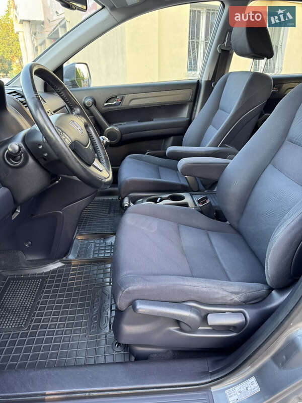 Позашляховик / Кросовер Honda CR-V 2010 в Полтаві