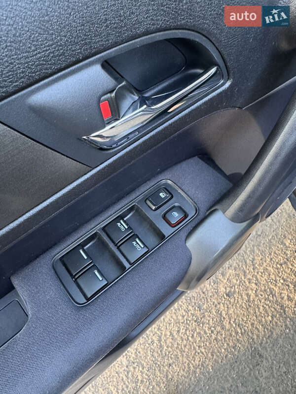 Позашляховик / Кросовер Honda CR-V 2010 в Полтаві
