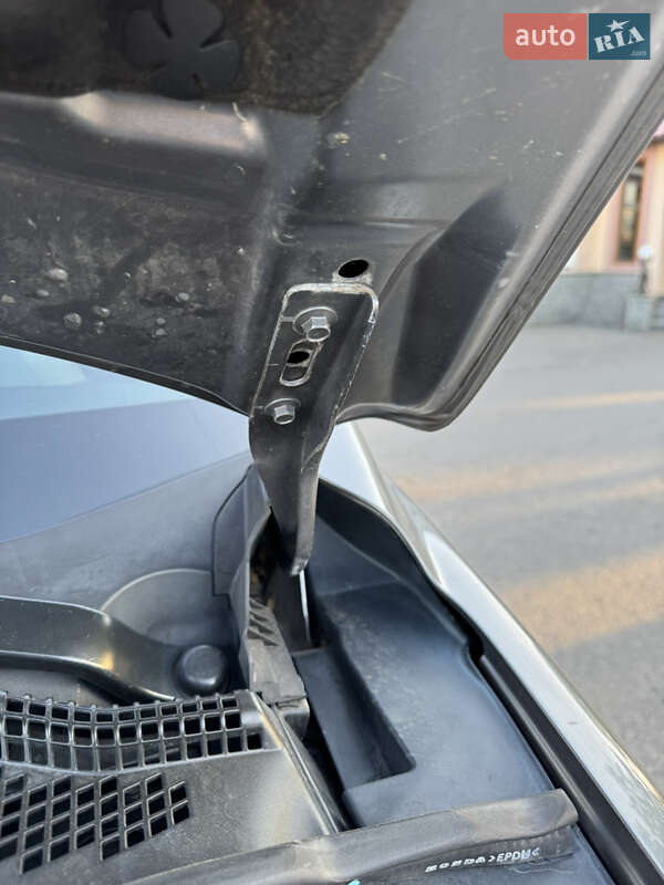 Позашляховик / Кросовер Honda CR-V 2010 в Полтаві