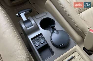 Позашляховик / Кросовер Honda CR-V 2007 в 