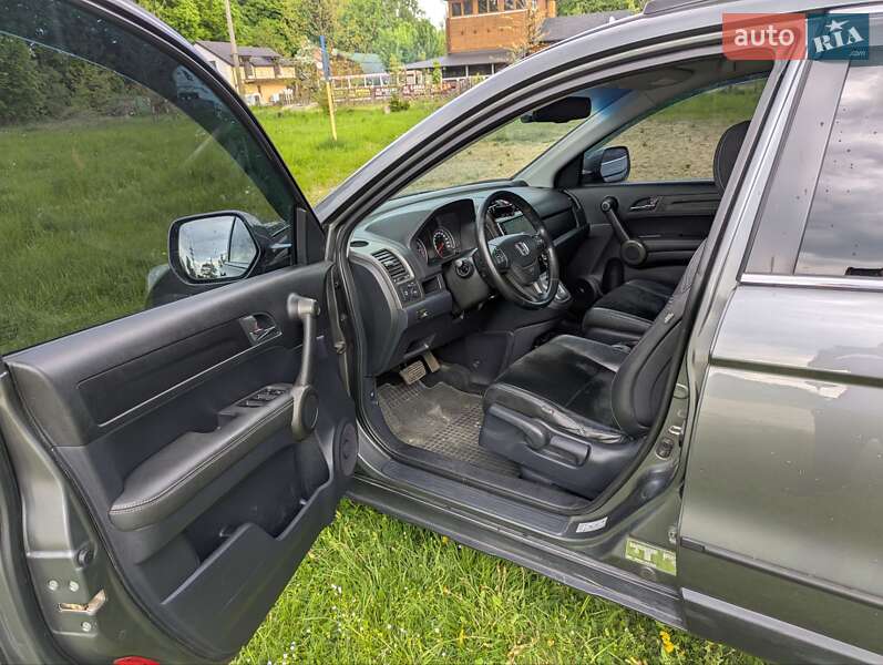 Внедорожник / Кроссовер Honda CR-V 2011 в Стрые