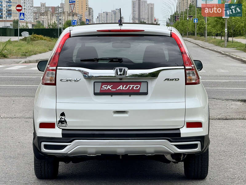 Позашляховик / Кросовер Honda CR-V 2015 в Києві