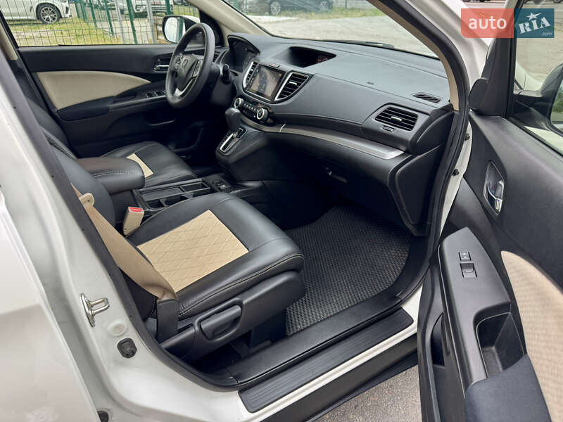 Позашляховик / Кросовер Honda CR-V 2015 в Києві