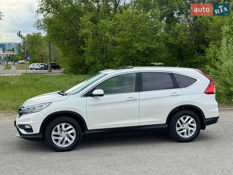 Позашляховик / Кросовер Honda CR-V 2015 в Києві