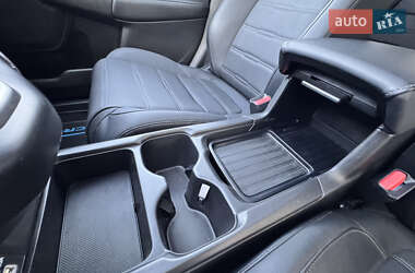 Внедорожник / Кроссовер Honda CR-V 2022 в 