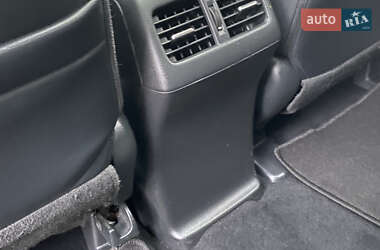Позашляховик / Кросовер Honda CR-V 2013 в 