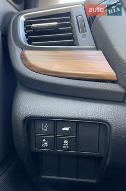 Внедорожник / Кроссовер Honda CR-V 2017 в 