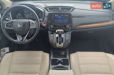 Позашляховик / Кросовер Honda CR-V 2017 в 