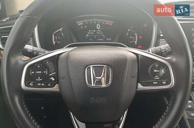 Позашляховик / Кросовер Honda CR-V 2017 в 