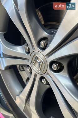 Внедорожник / Кроссовер Honda CR-V 2013 в 