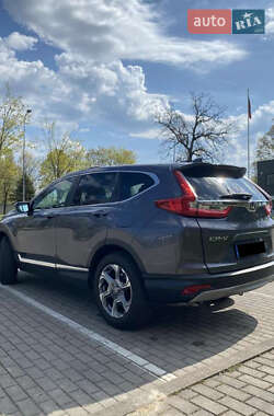 Позашляховик / Кросовер Honda CR-V 2019 в 
