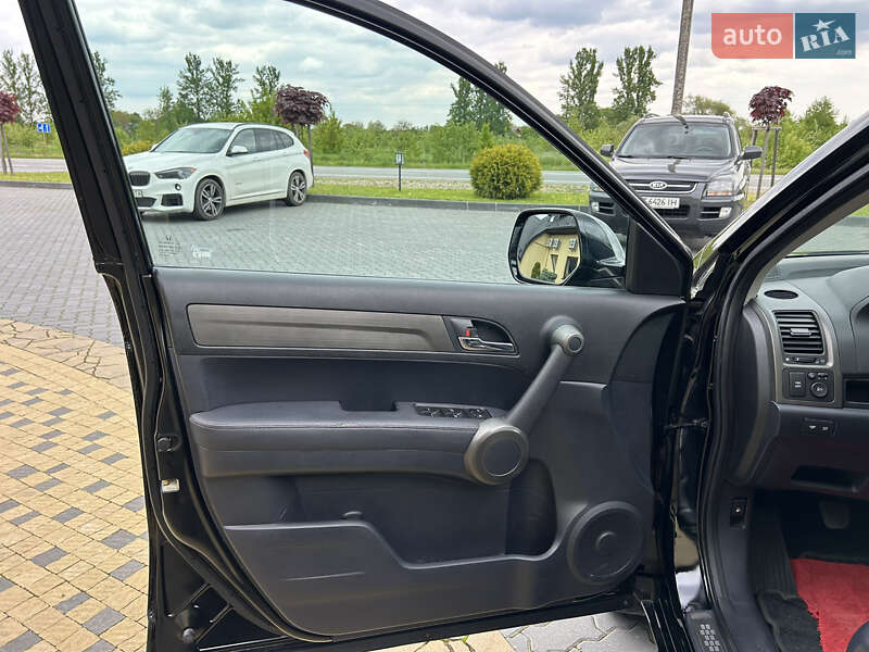 Позашляховик / Кросовер Honda CR-V 2011 в Коломиї