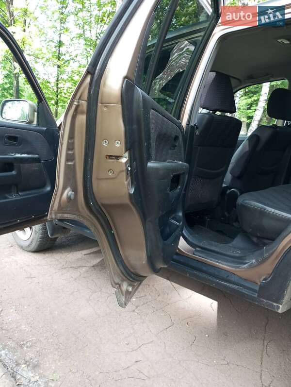 Внедорожник / Кроссовер Honda CR-V 2003 в Кривом Роге