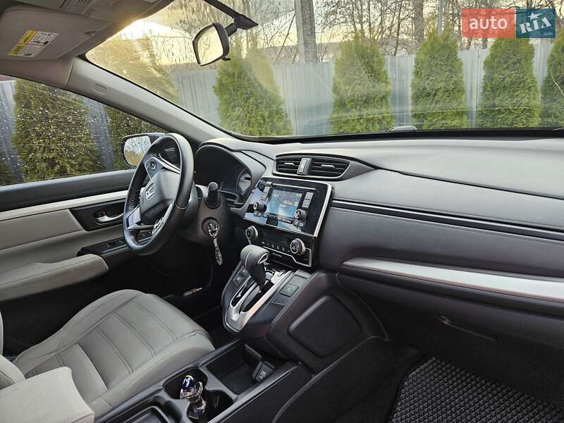 Внедорожник / Кроссовер Honda CR-V 2017 в Болехове