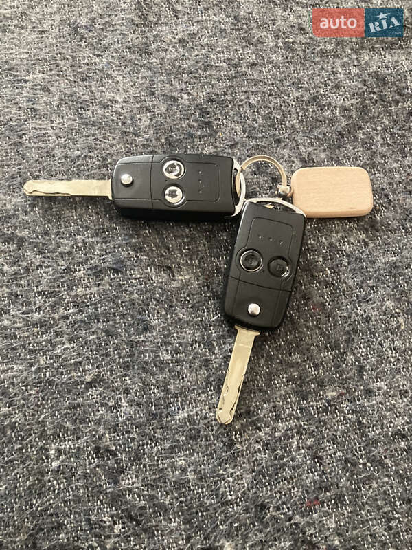 Внедорожник / Кроссовер Honda CR-V 2011 в Бердичеве