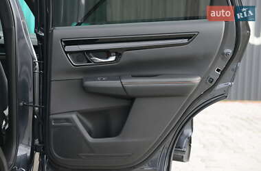Внедорожник / Кроссовер Honda CR-V 2023 в 