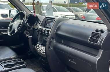 Позашляховик / Кросовер Honda CR-V 2003 в 