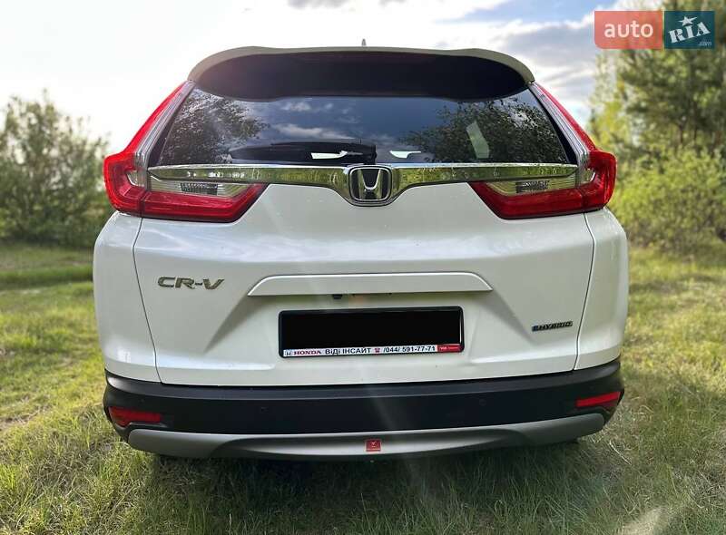 Внедорожник / Кроссовер Honda CR-V 2020 в Макарове