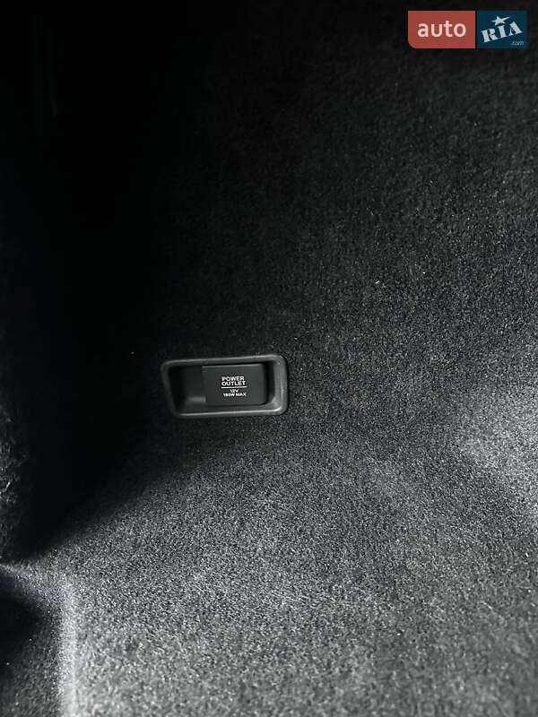 Внедорожник / Кроссовер Honda CR-V 2020 в Макарове