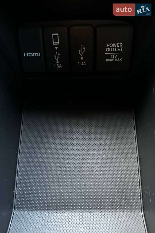 Внедорожник / Кроссовер Honda CR-V 2020 в Макарове