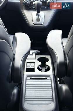 Позашляховик / Кросовер Honda CR-V 2012 в 