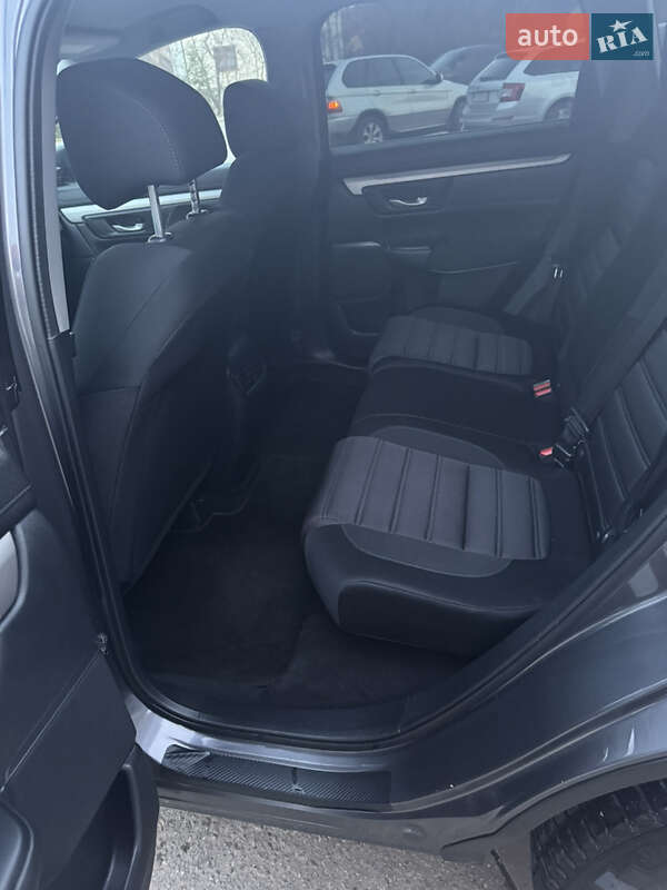 Внедорожник / Кроссовер Honda CR-V 2018 в Мостиске