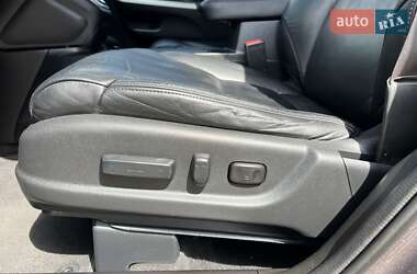 Позашляховик / Кросовер Honda CR-V 2013 в 