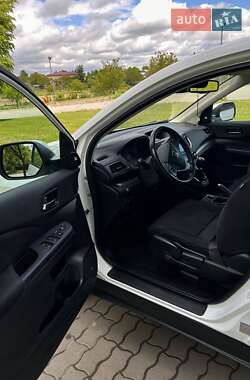 Внедорожник / Кроссовер Honda CR-V 2015 в Сокале