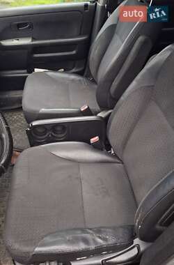 Внедорожник / Кроссовер Honda CR-V 2003 в 