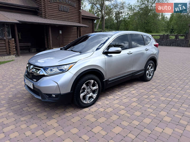 Позашляховик / Кросовер Honda CR-V 2018 в 