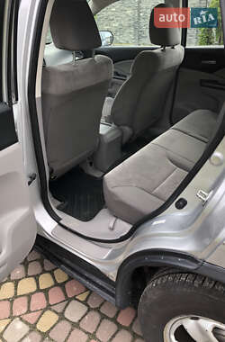 Позашляховик / Кросовер Honda CR-V 2012 в 