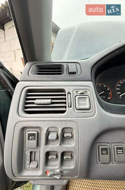 Внедорожник / Кроссовер Honda CR-V 1999 в 