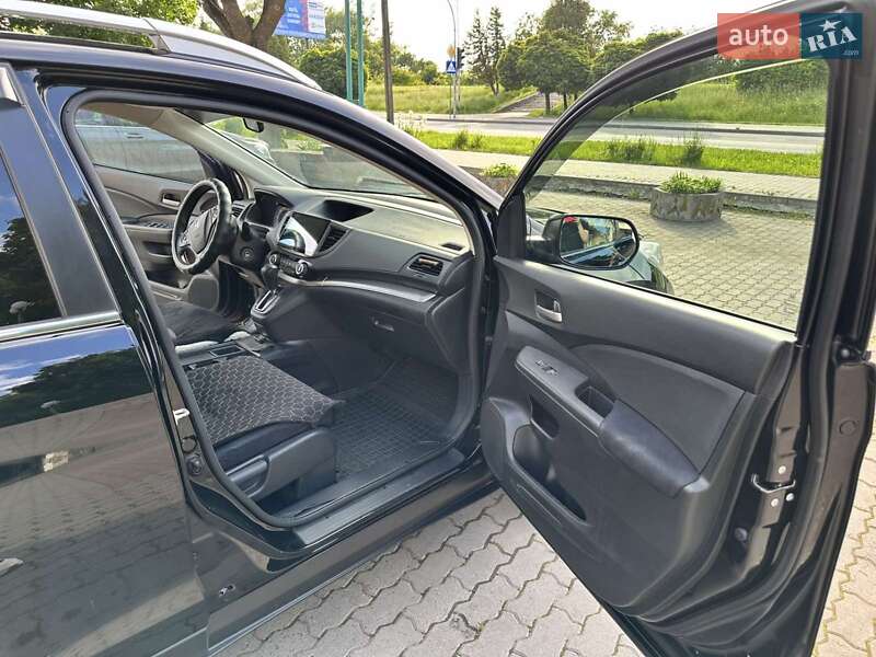 Внедорожник / Кроссовер Honda CR-V 2016 в Ивано-Франковске
