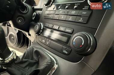 Позашляховик / Кросовер Honda CR-V 2007 в 