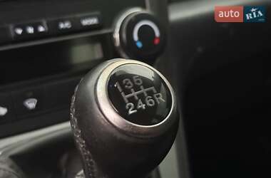 Позашляховик / Кросовер Honda CR-V 2007 в 