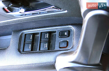 Внедорожник / Кроссовер Honda CR-V 2008 в 