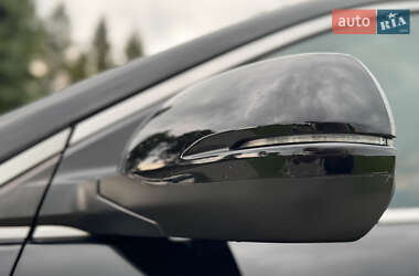 Позашляховик / Кросовер Honda CR-V 2015 в 