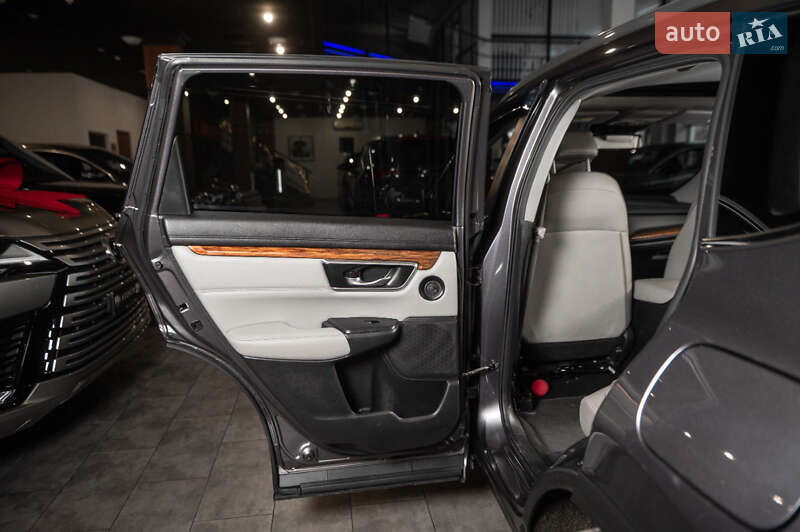 Внедорожник / Кроссовер Honda CR-V 2019 в Ужгороде