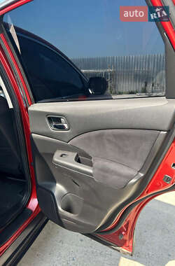Внедорожник / Кроссовер Honda CR-V 2015 в 