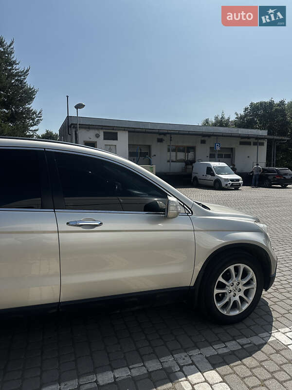 Внедорожник / Кроссовер Honda CR-V 2007 в Ивано-Франковске