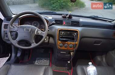 Внедорожник / Кроссовер Honda CR-V 1997 в 