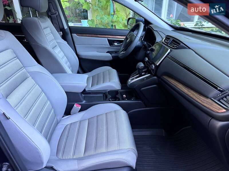 Внедорожник / Кроссовер Honda CR-V 2018 в Одессе фото 17 Внедорожник / Кроссовер Honda CR-V 2018 в Одессе